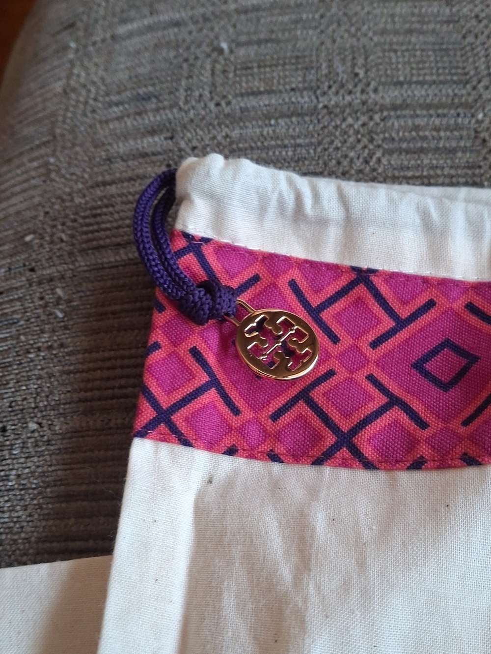 Tory Burch Wedge Sandles With Shoe Bag - Picture 10 of 10